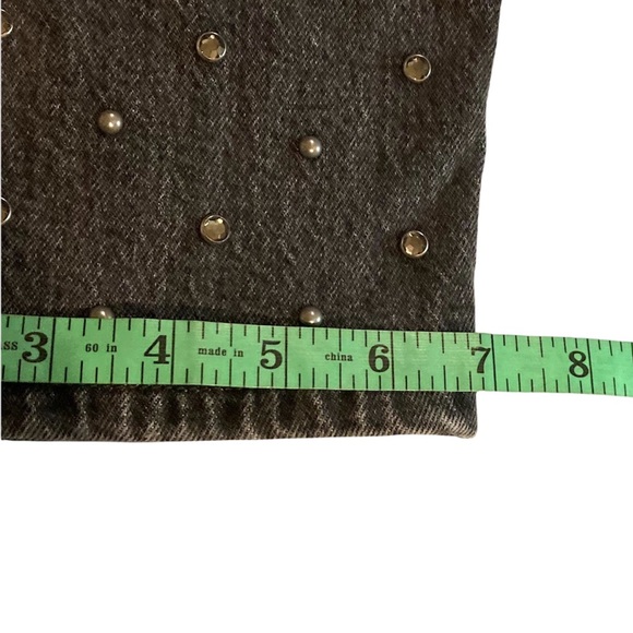 Levi’s 501 Cropped Studded 5 Pocket Button Fly Jeans Size 26x26 - Picture 13 of 13